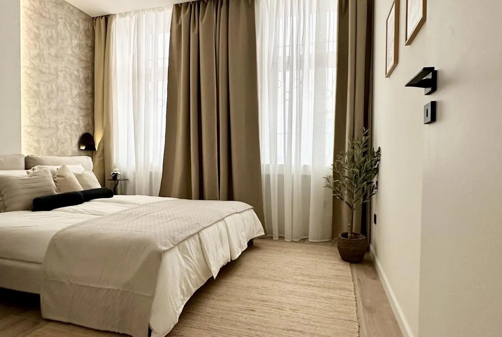 Oktogon-T6 Luxury Suite Budapest 0*,  Hungary